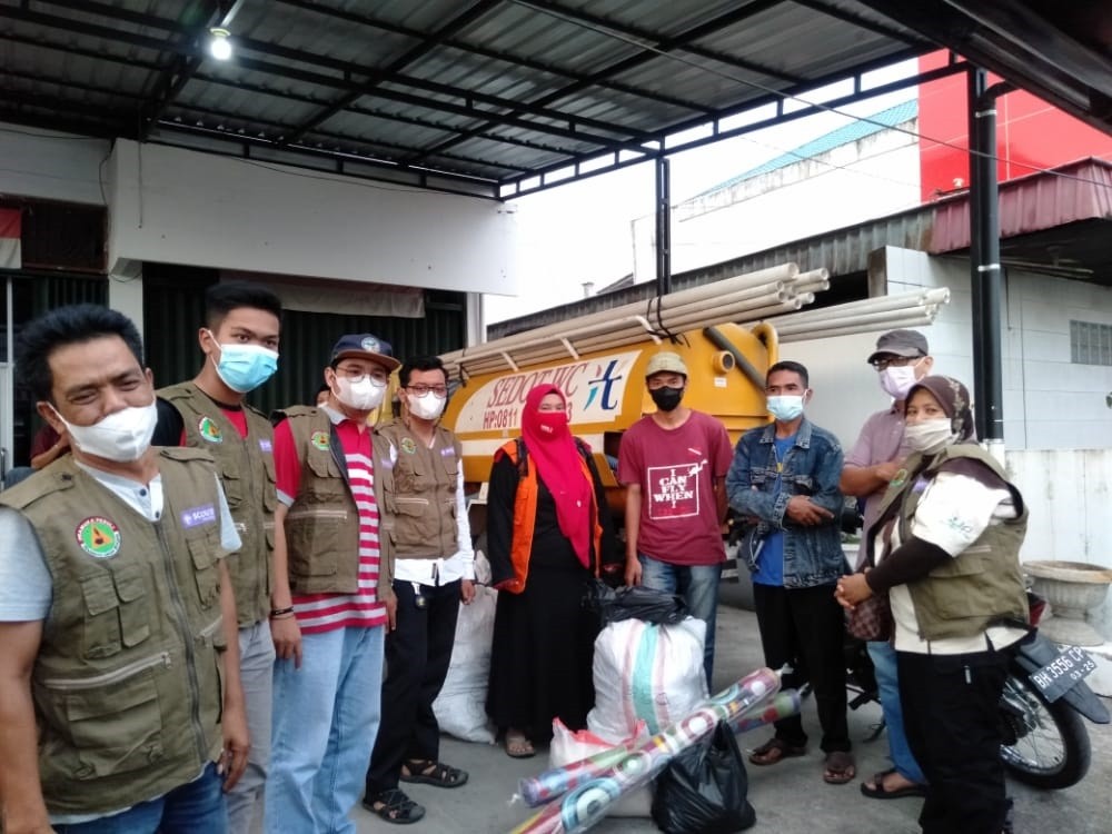 Pramuka Peduli Kwarcab Kota Solok Bantu Korban Kebakaran