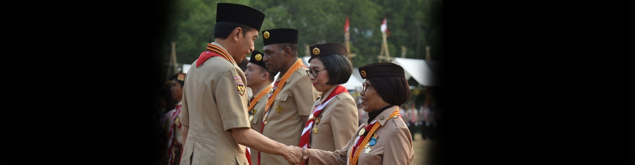 Kak Nurhayati Latief terima Penghargaan Lencana Panca Warsa Utama